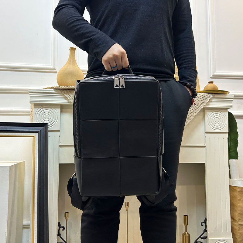Fashionable Large Capacity Lea - огляд і ціна Leather Work Backpack